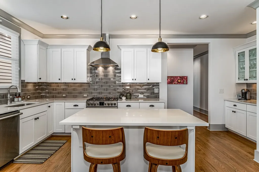 929A S Douglas Avenue Nashville TN 37204