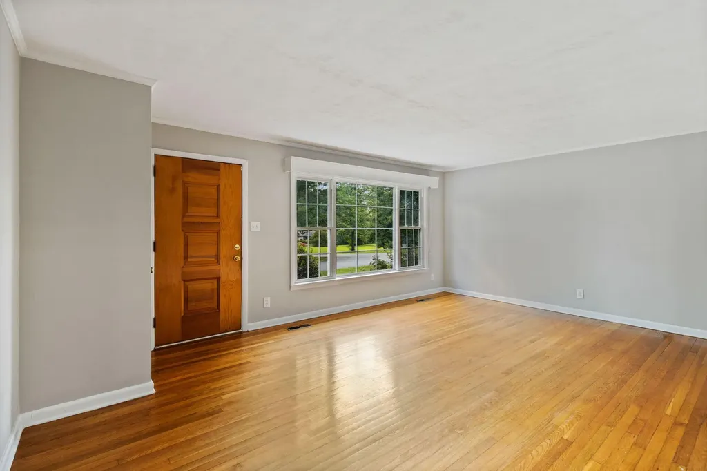 2403 Walnut Drive, NW Cleveland TN 37311