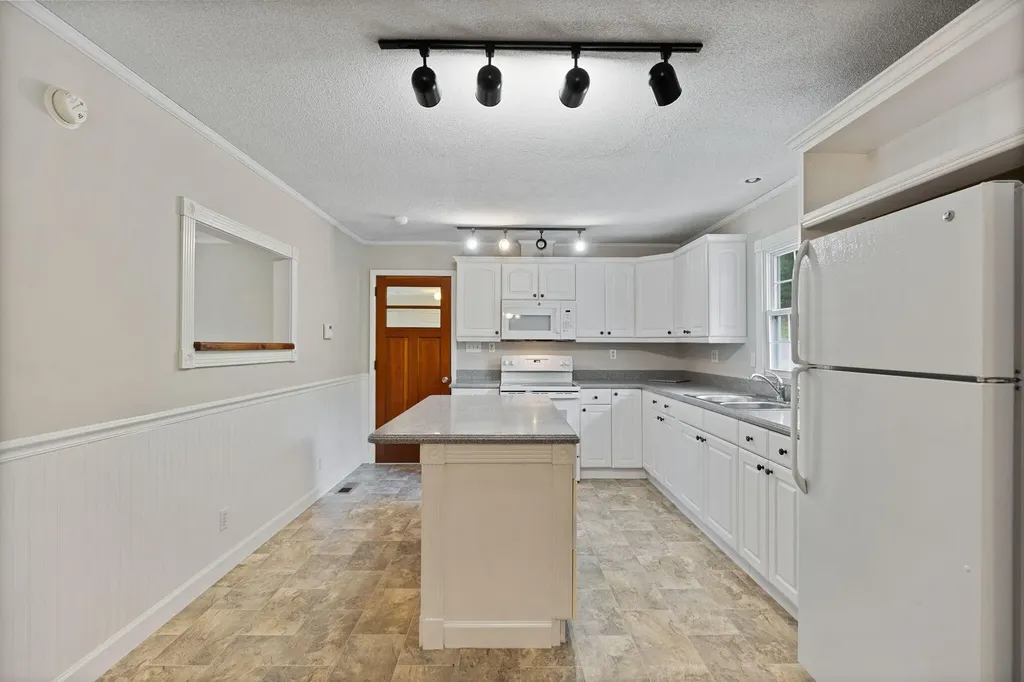 2403 Walnut Drive, NW Cleveland TN 37311