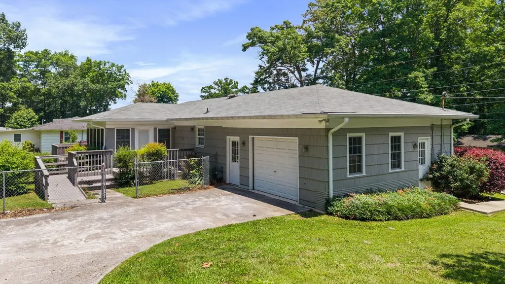2403 Walnut Drive, NW Cleveland TN 37311