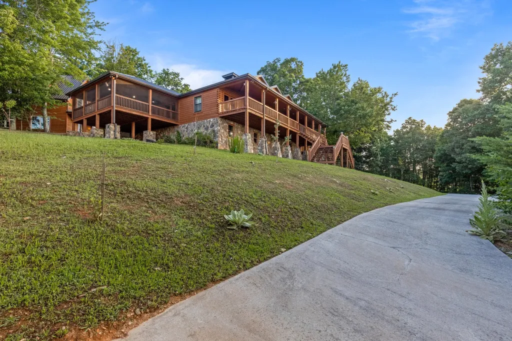 260 Lakeside Lodge Lane Spring City TN 37381
