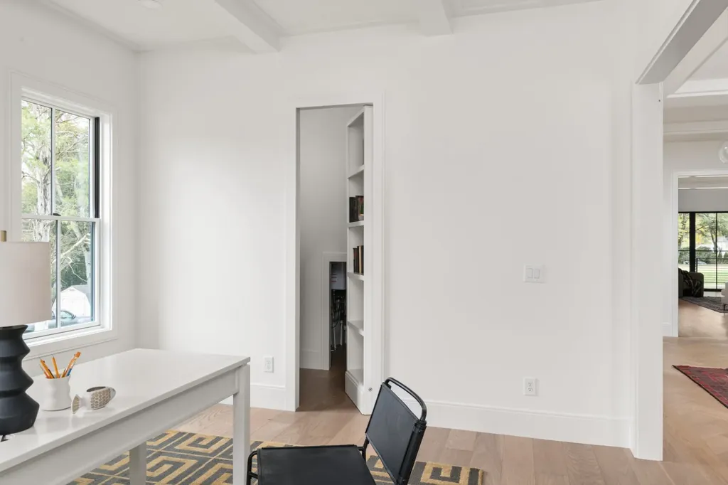 706 Brook Hollow Road Nashville TN 37205