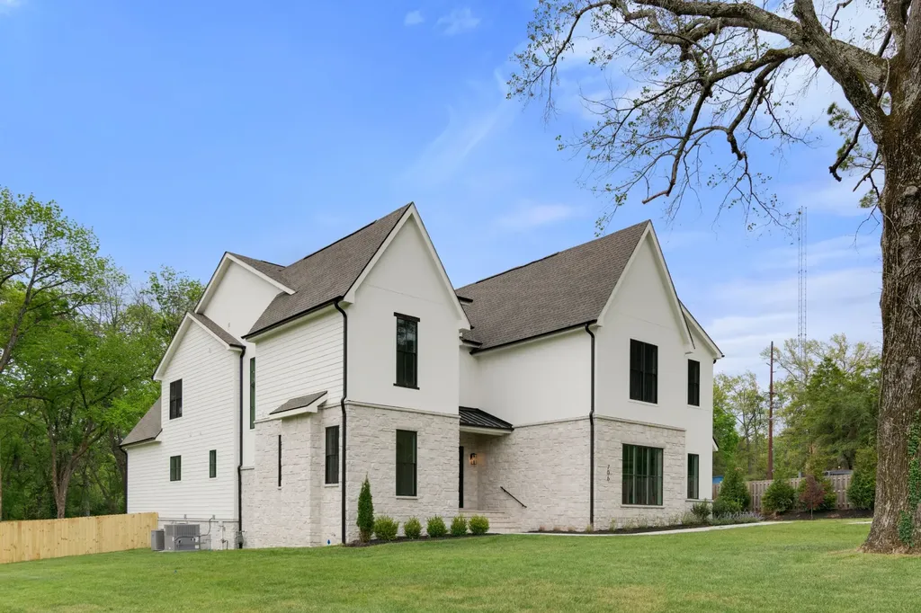 706 Brook Hollow Road Nashville TN 37205