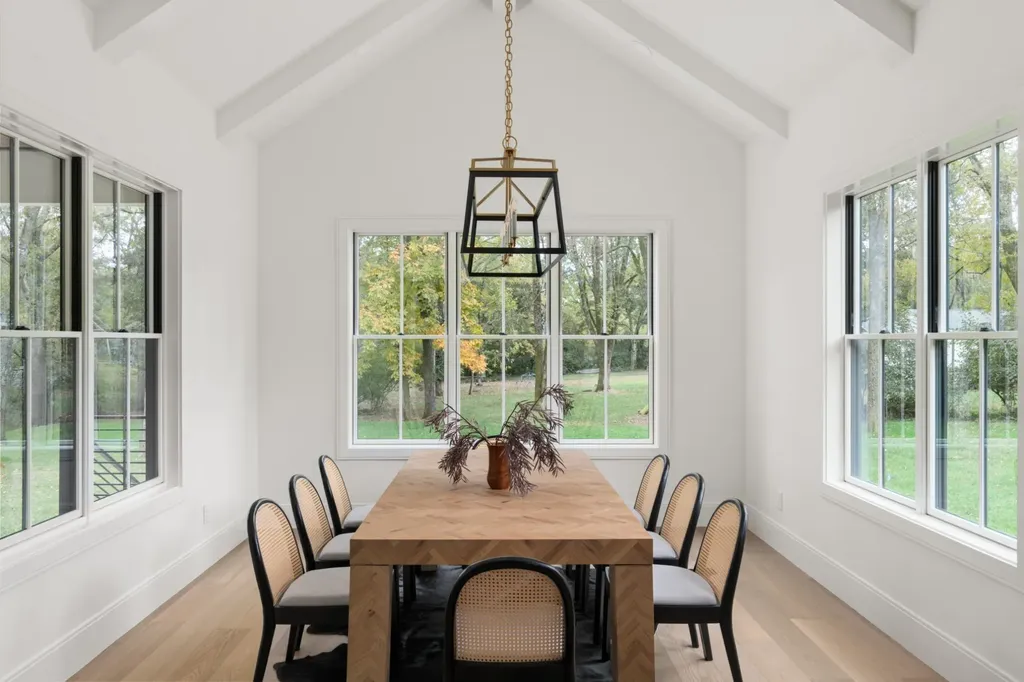 706 Brook Hollow Road Nashville TN 37205