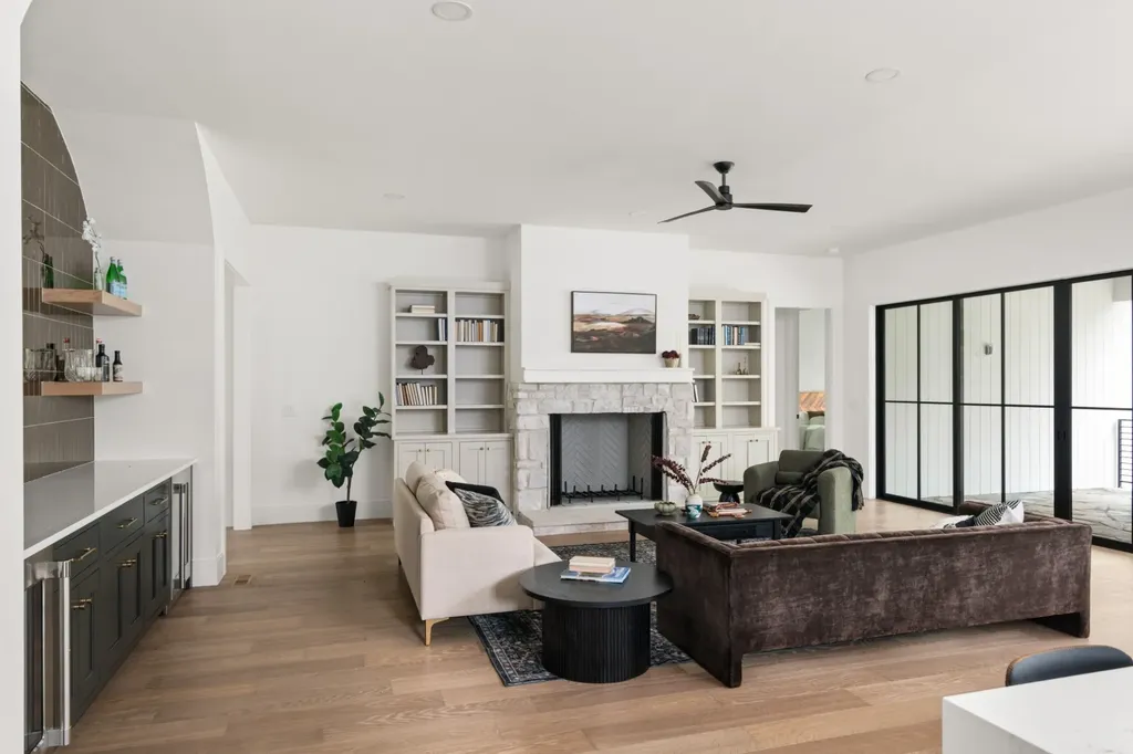 706 Brook Hollow Road Nashville TN 37205