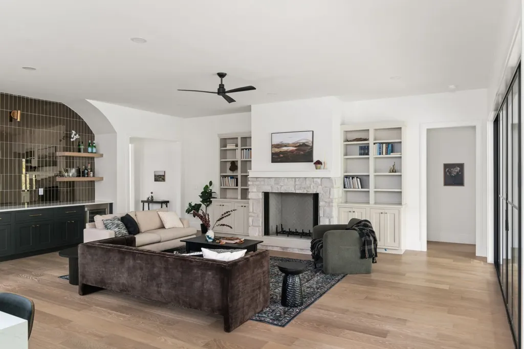 706 Brook Hollow Road Nashville TN 37205