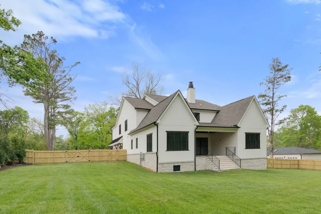 706 Brook Hollow Road Nashville TN 37205
