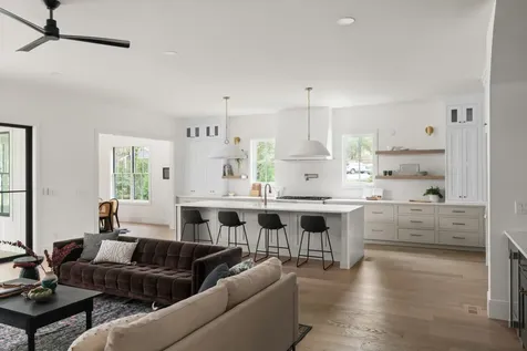 706 Brook Hollow Road Nashville TN 37205