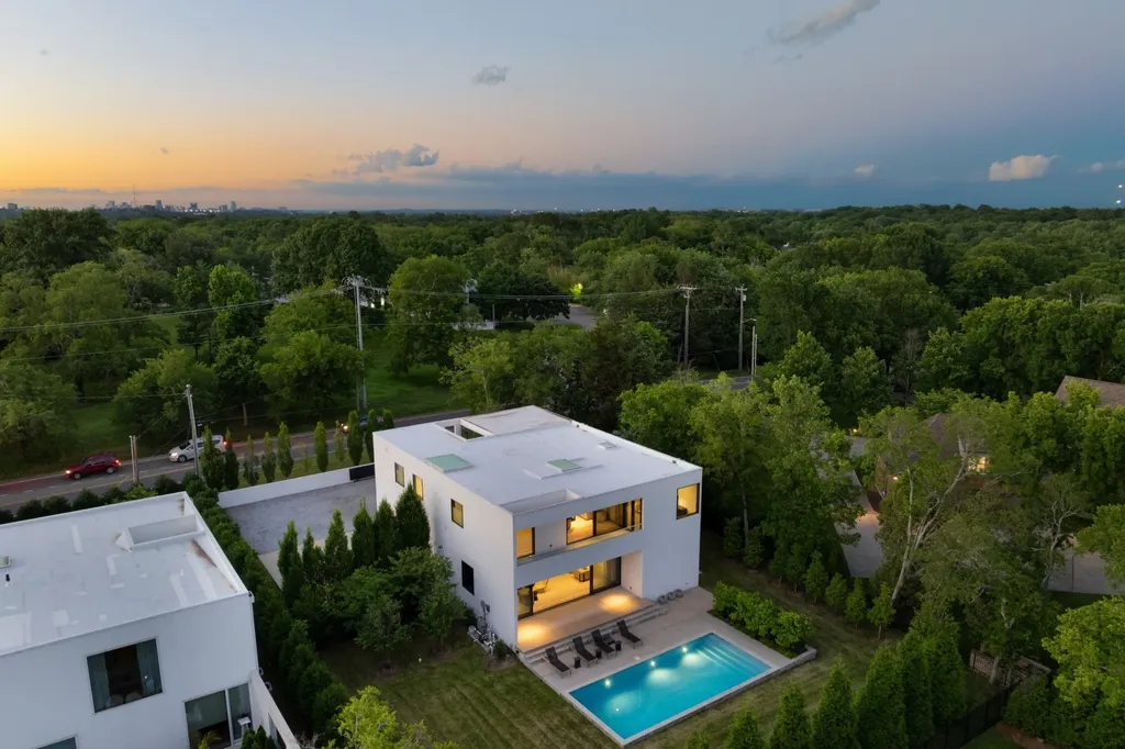 1143 Battery Lane Nashville TN 37220