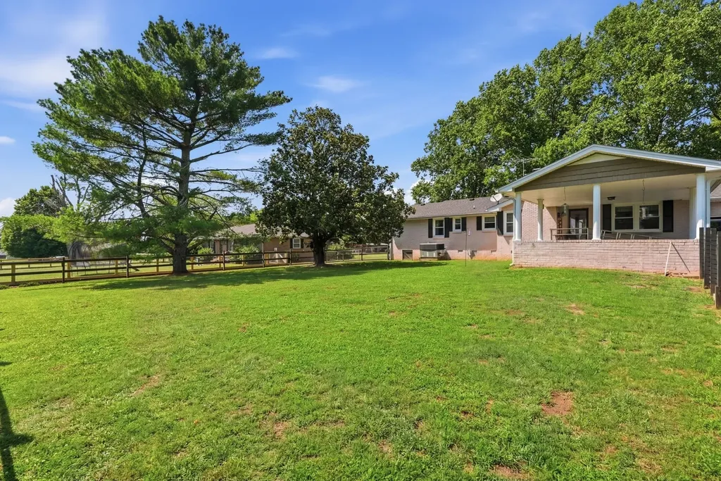 1512 Smith Drive Lebanon TN 37087