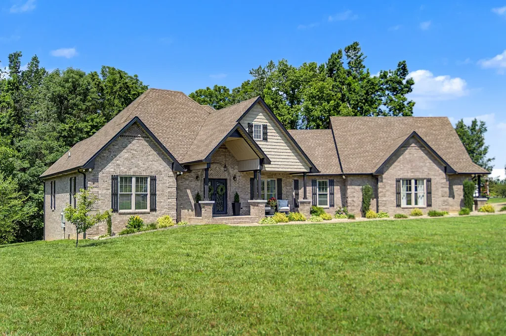 76 Maggie Lena Lane Lafayette TN 37083