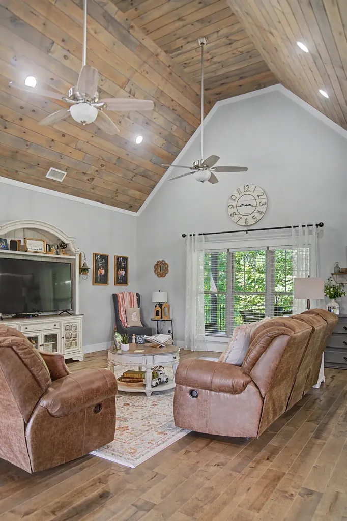 76 Maggie Lena Lane Lafayette TN 37083
