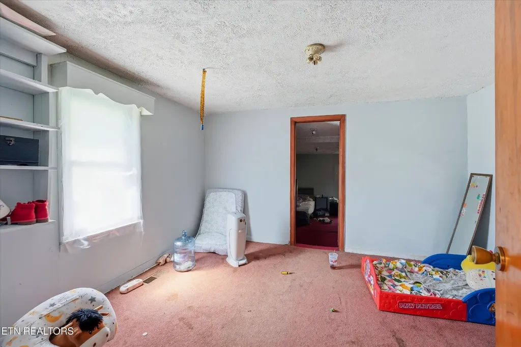 9101 Andersonville Pike Powell TN 37849