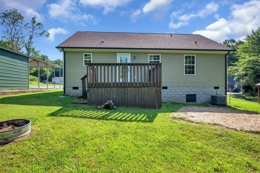 1315 North Charlotte Street Dickson TN 37055