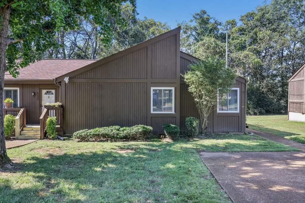 560 Doral Country Drive Nashville TN 37221