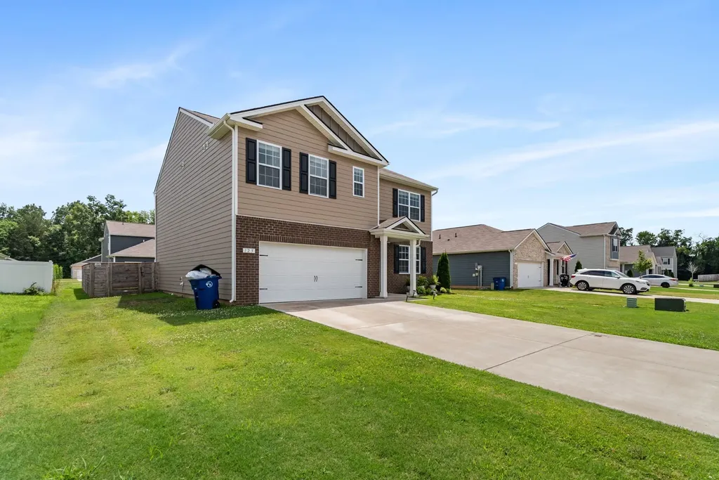 125 Stammer Farms Boulevard Chapel Hill TN 37034
