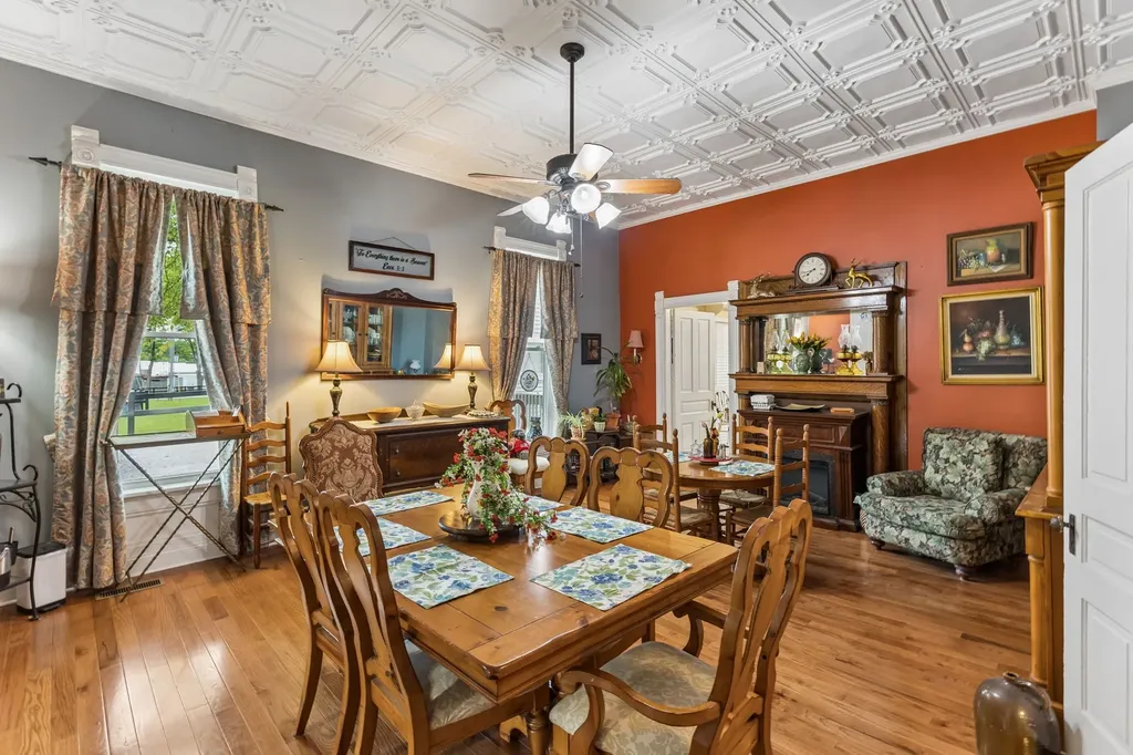 101 Webb Road, E Bell Buckle TN 37020