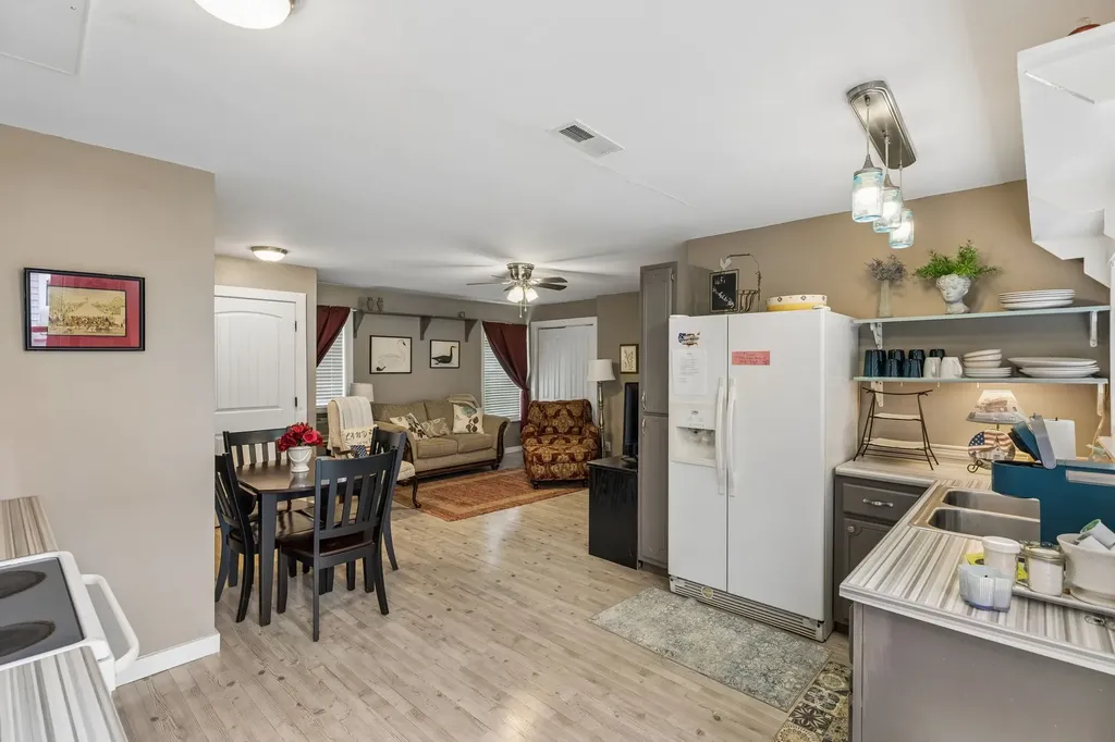 101 Webb Road, E Bell Buckle TN 37020