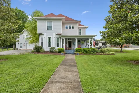 101 Webb Road, E Bell Buckle TN 37020