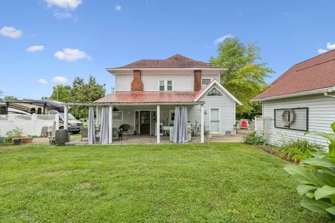 101 Webb Road, E Bell Buckle TN 37020