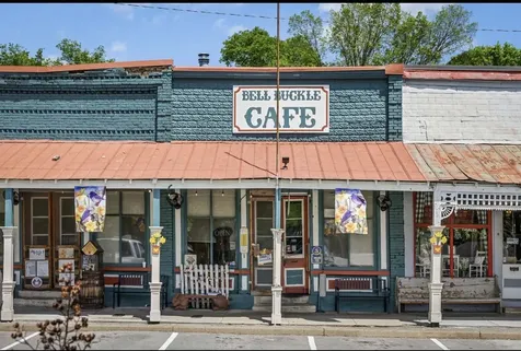 101 Webb Road, E Bell Buckle TN 37020