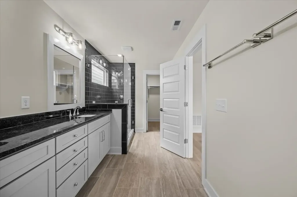 3043B Hillside Road Nashville TN 37207