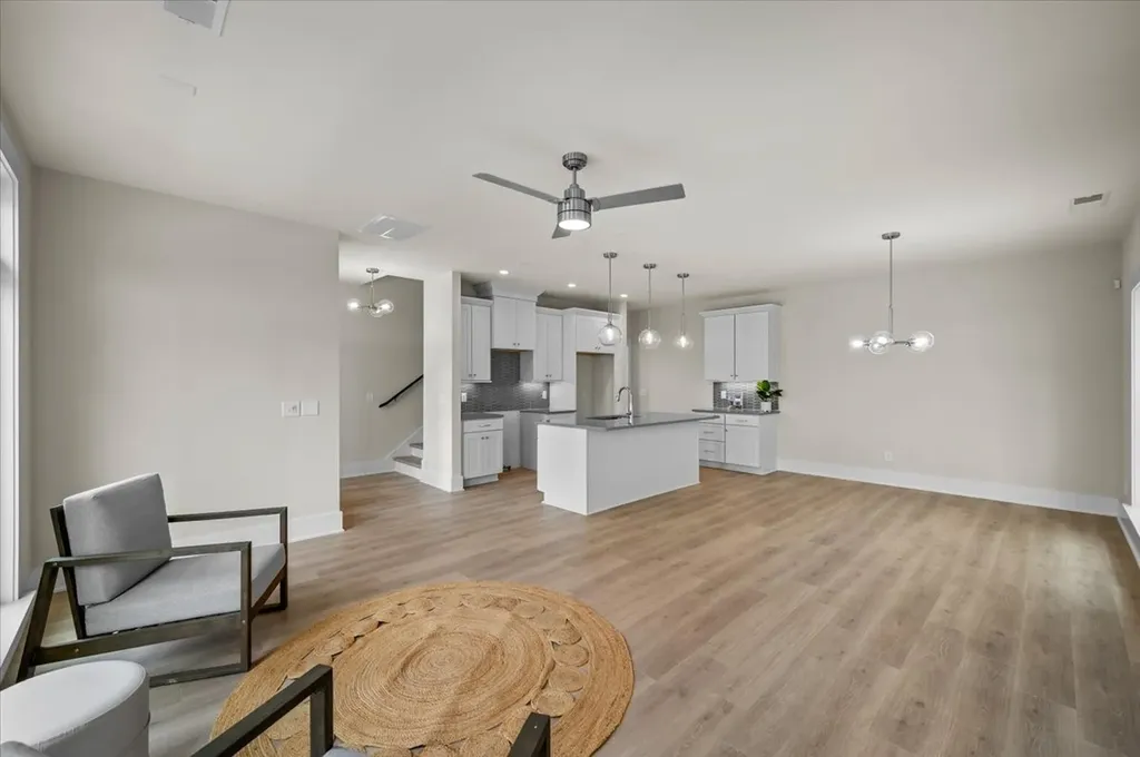 3043B Hillside Road Nashville TN 37207