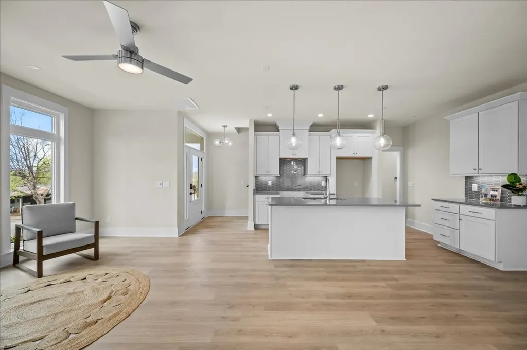 3043B Hillside Road Nashville TN 37207