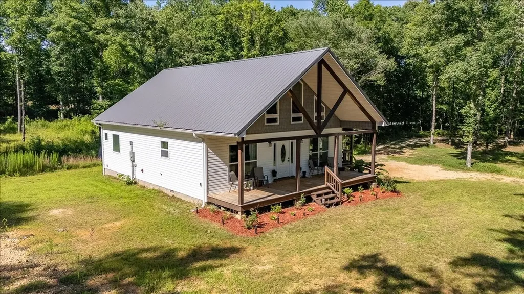 4239 Shady Oak Lane Iron City TN 38463