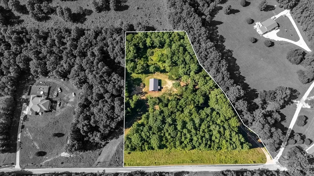 4239 Shady Oak Lane Iron City TN 38463