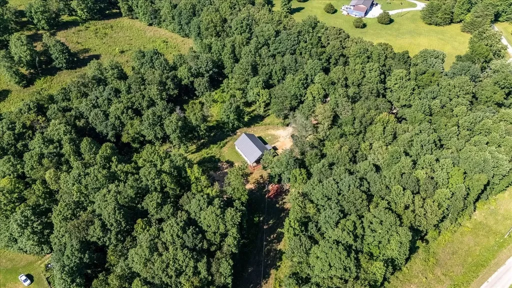 4239 Shady Oak Lane Iron City TN 38463