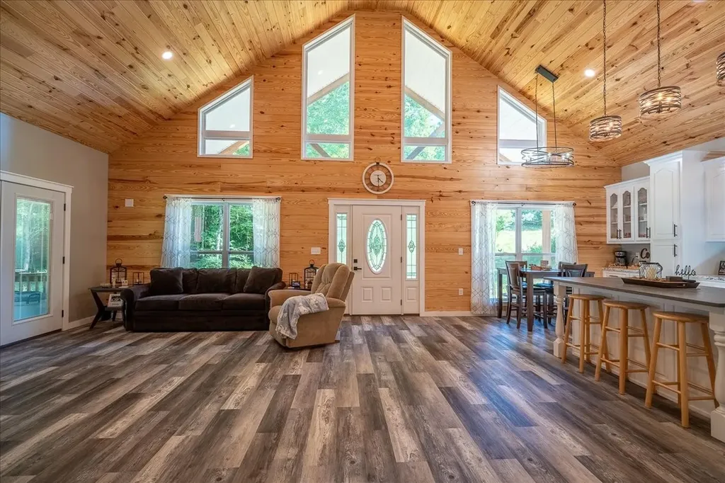 4239 Shady Oak Lane Iron City TN 38463
