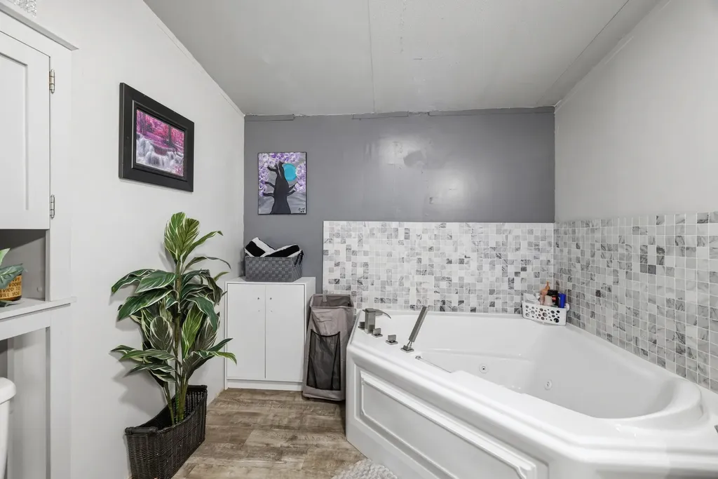 183 Henry Road Goodlettsville TN 37072