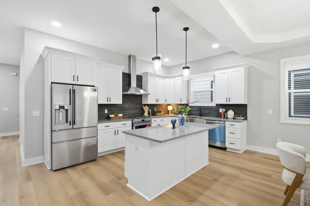 2017 9th Ave, N Nashville TN 37208
