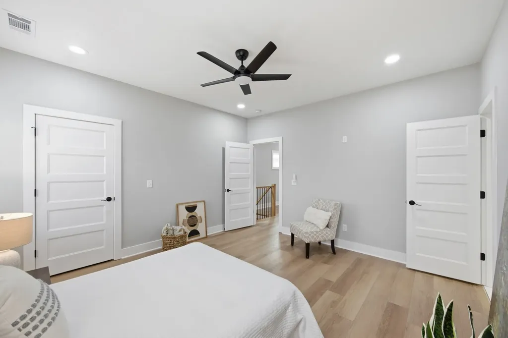 2017 9th Ave, N Nashville TN 37208