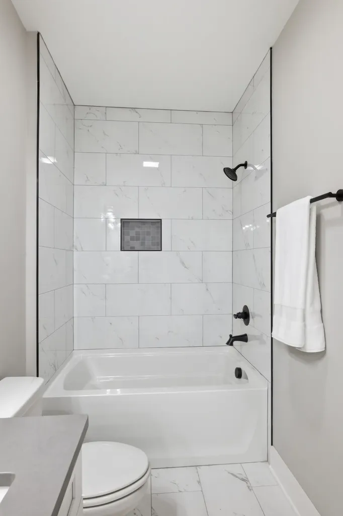 2017 9th Ave, N Nashville TN 37208