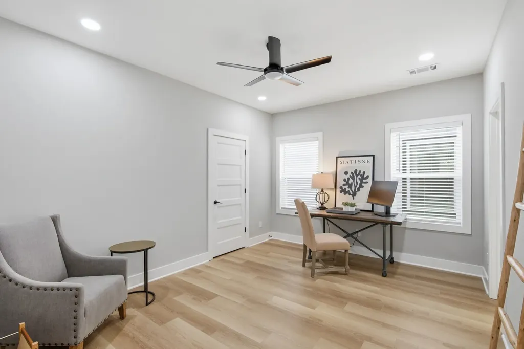 2017 9th Ave, N Nashville TN 37208