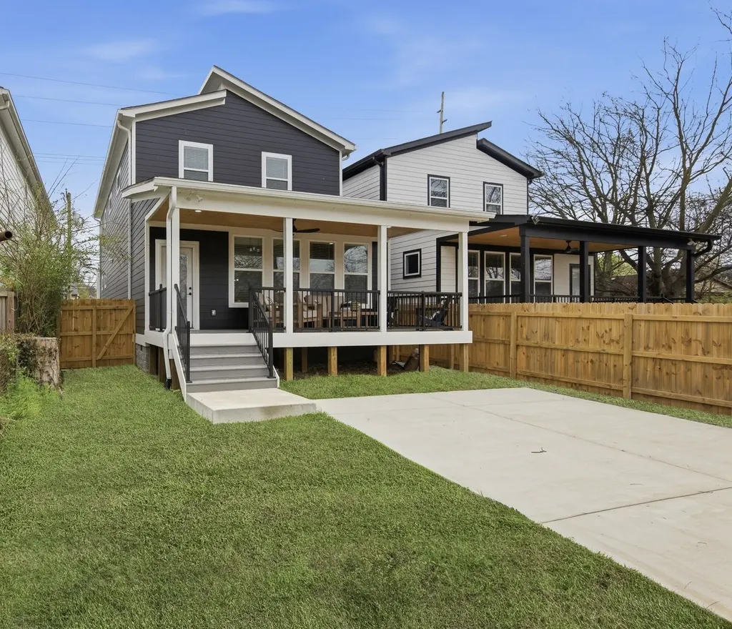2017 9th Ave, N Nashville TN 37208