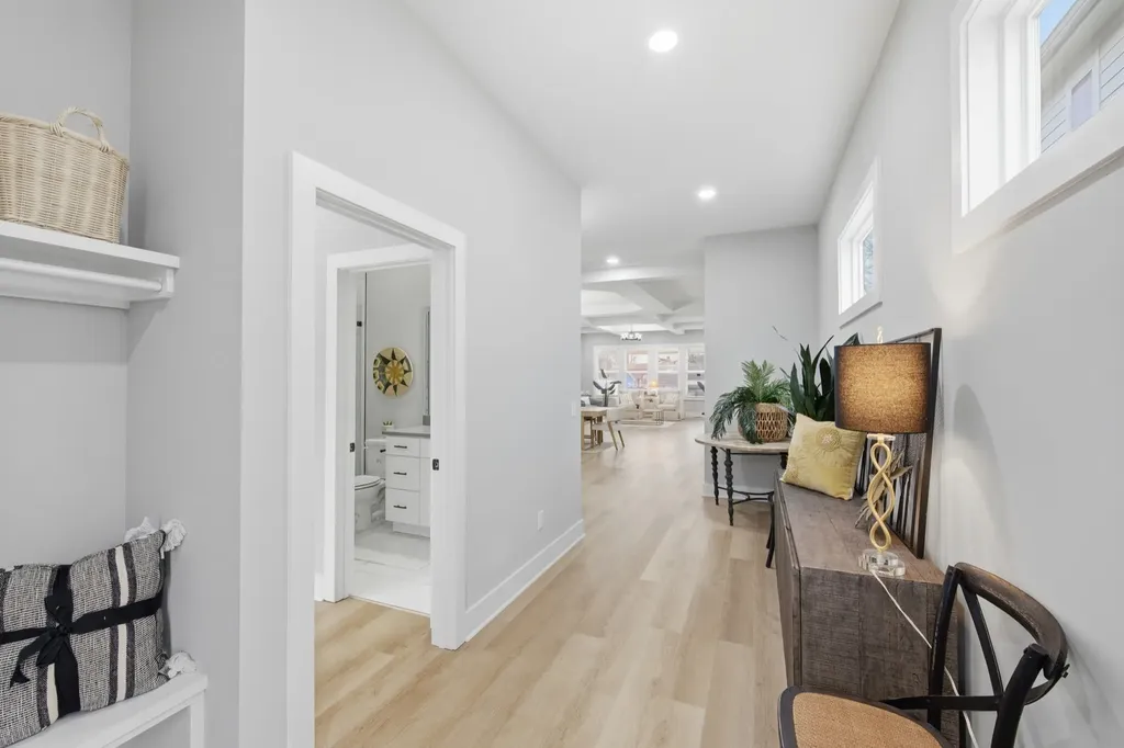 2017 9th Ave, N Nashville TN 37208