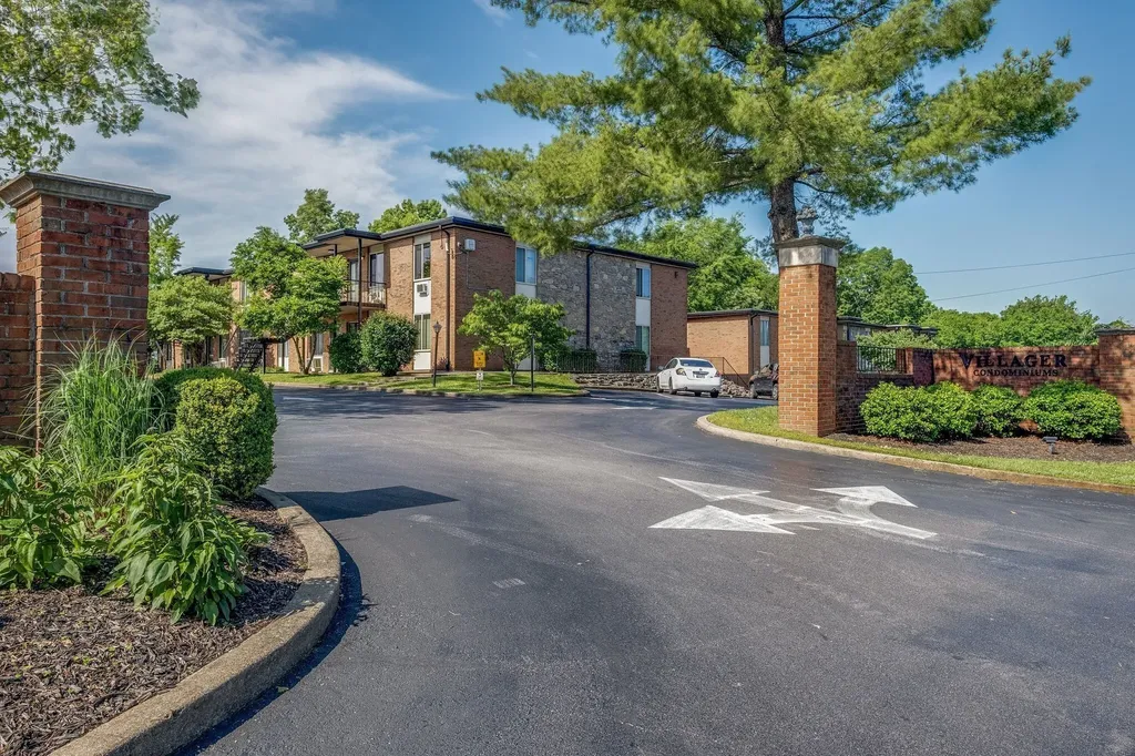 2601 Hillsboro Pike Nashville TN 37212