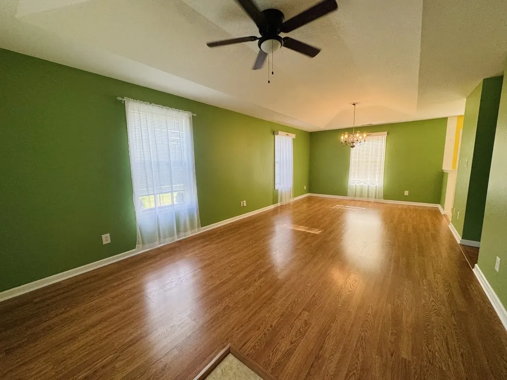 128 Colson Village Court Dover TN 37058