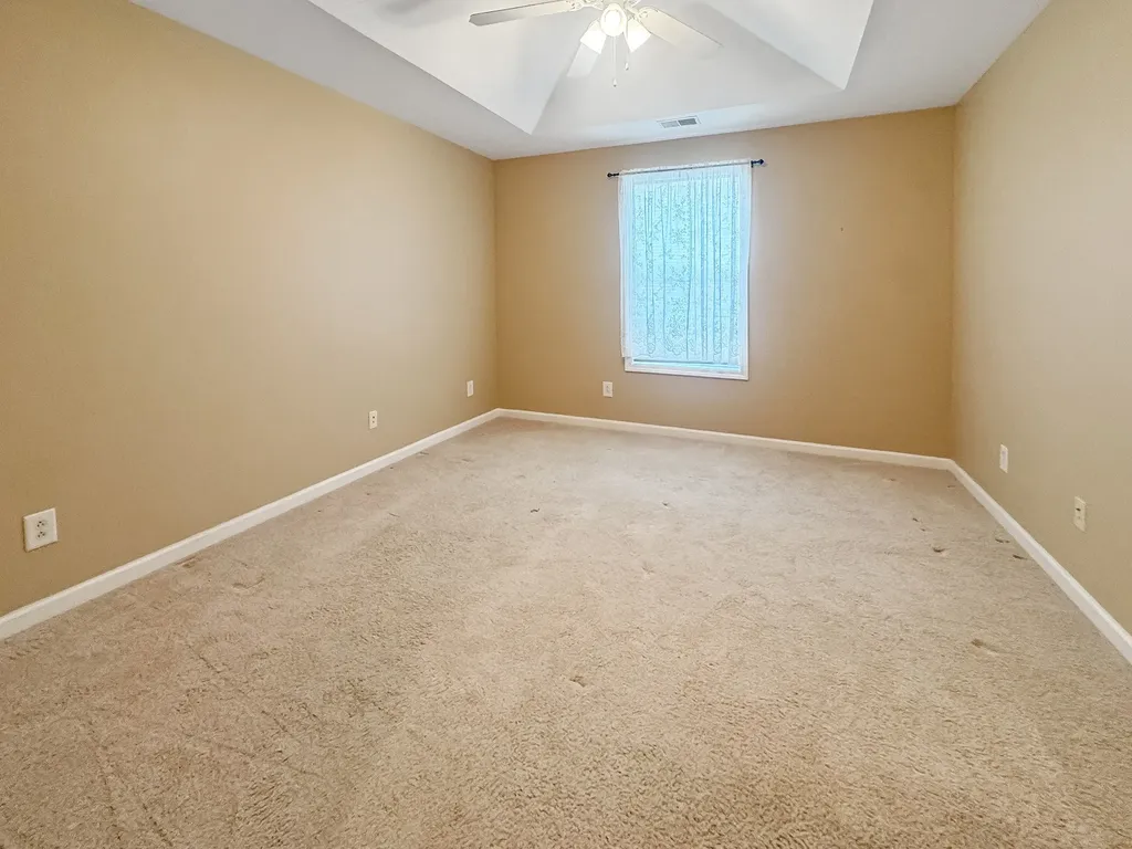 128 Colson Village Court Dover TN 37058