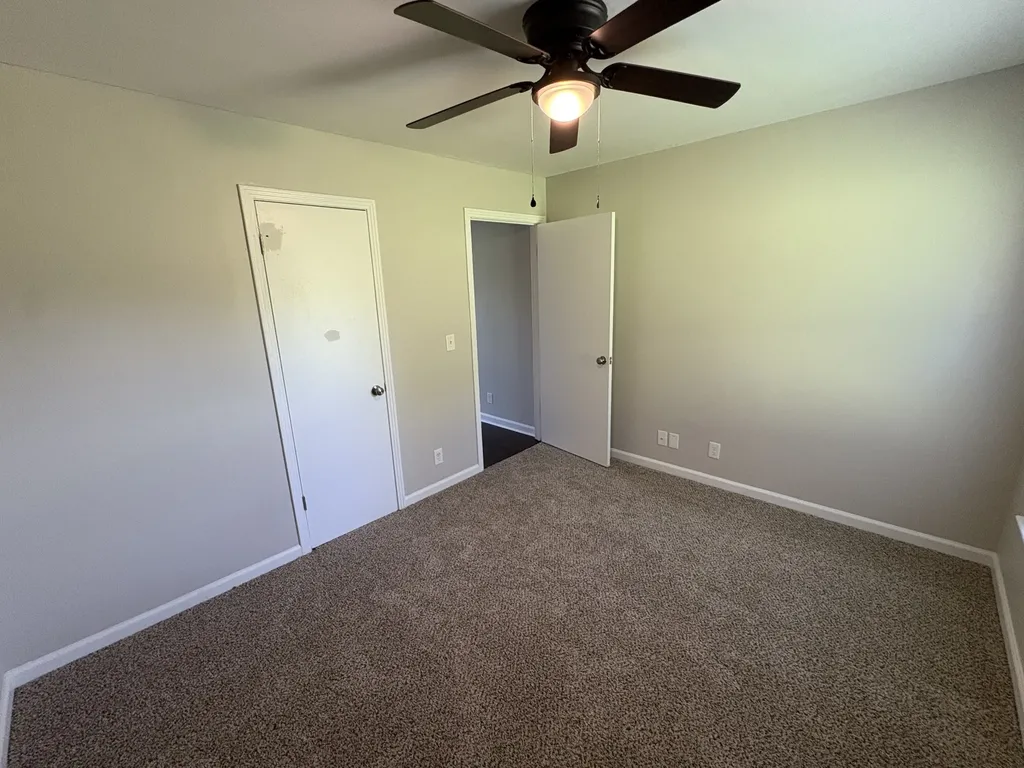 1710 Broadripple Drive Clarksville TN 37042