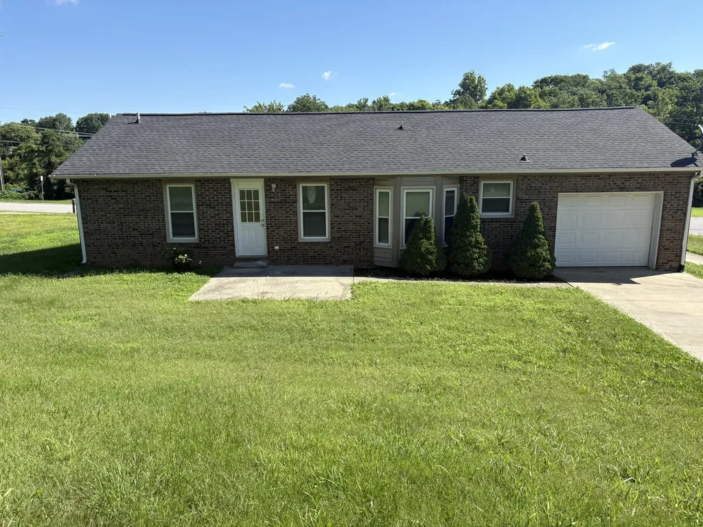1710 Broadripple Drive Clarksville TN 37042