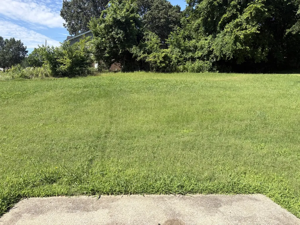 1710 Broadripple Drive Clarksville TN 37042