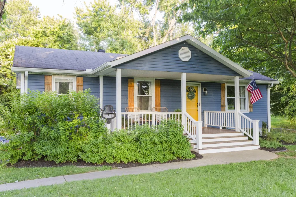 120 Lee Road Cottontown TN 37048