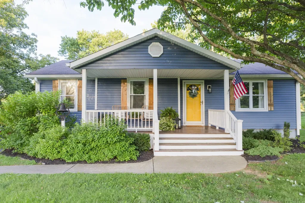 120 Lee Road Cottontown TN 37048