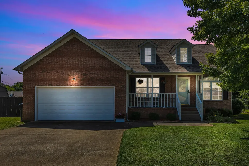 1978 Farmington Court Columbia TN 38401