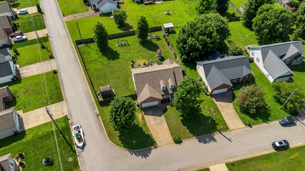 1978 Farmington Court Columbia TN 38401