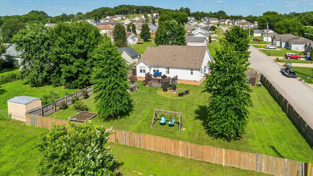 1978 Farmington Court Columbia TN 38401